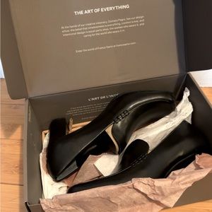 Franco Sarto Nolan Pump. Women’s 7.5. Black leather. Never worn.